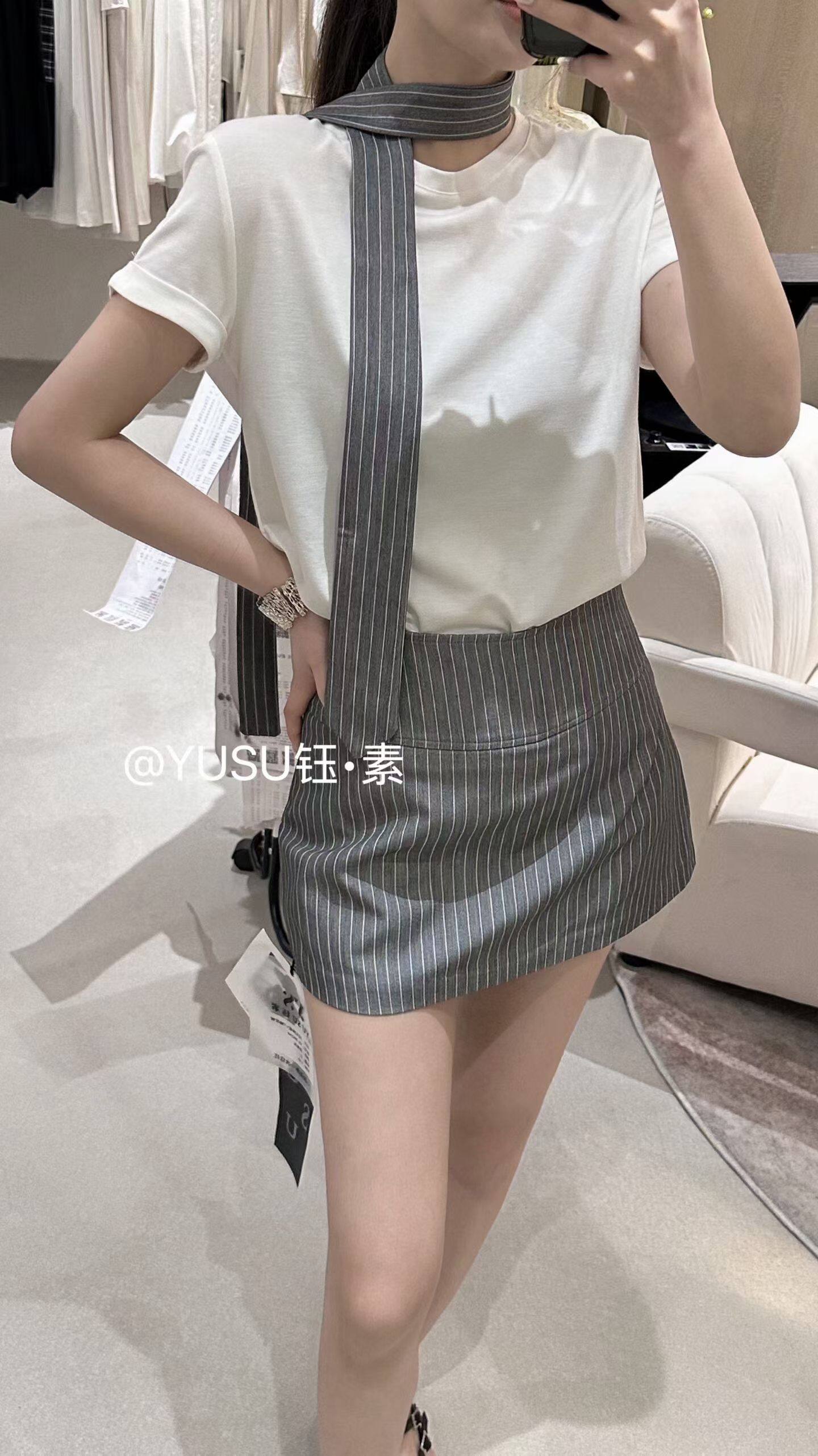 2026夏季法式设计感条纹半裙+T恤两件套9923