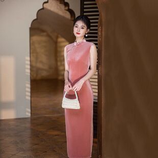 爱旗新中式粉红色年轻秋季丝绒改良苏州晚礼服高级感款女旗袍无袖