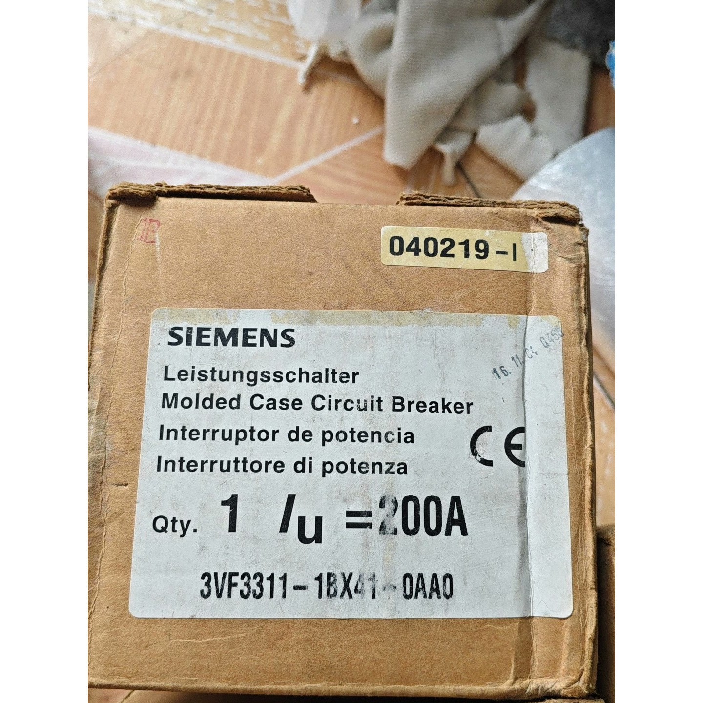 (议价)西门子断路器 3VF3311-1BX41-0AA0 现货三台询价