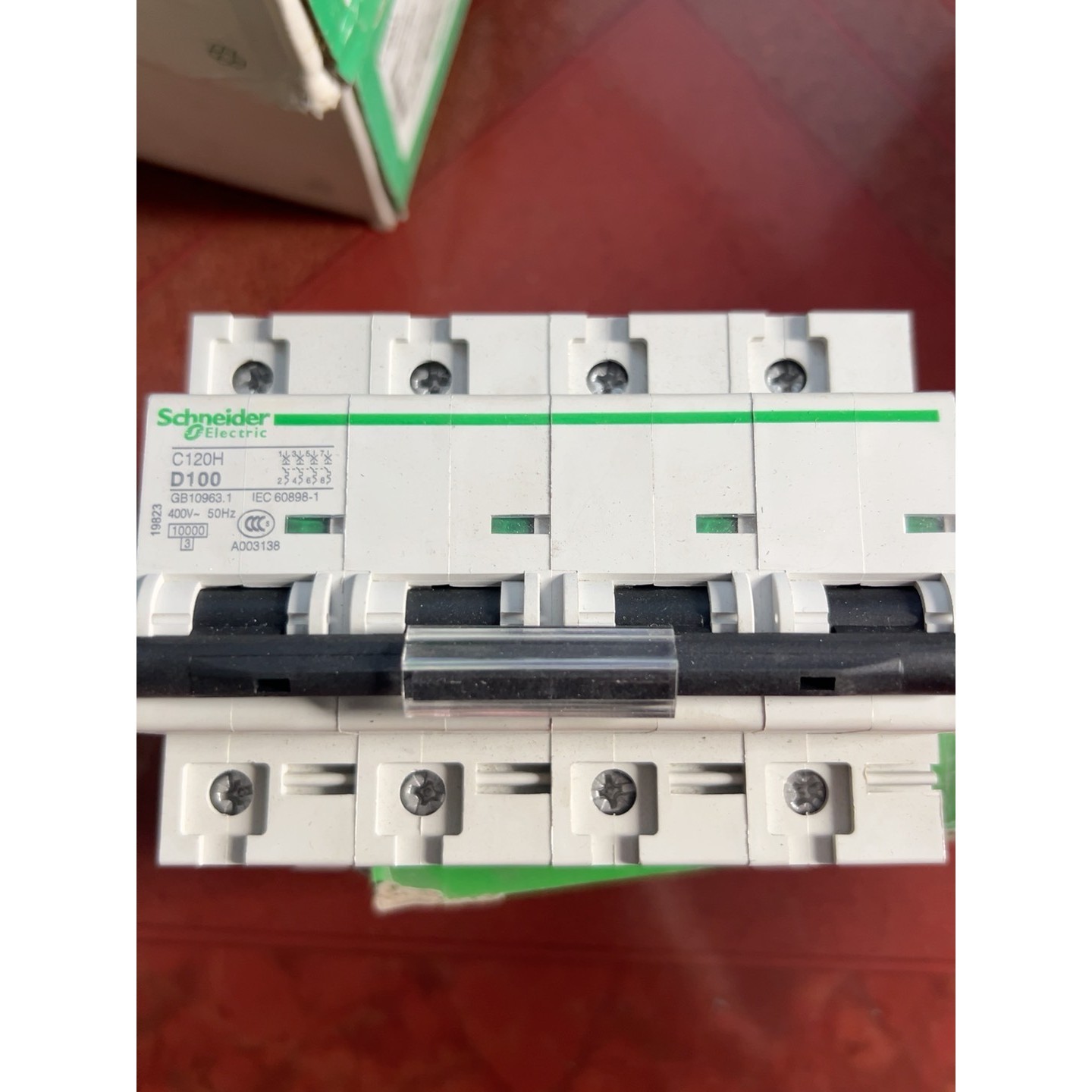 (议价)原装正品C120H 4P D100施耐德空气开关小型断路器询价