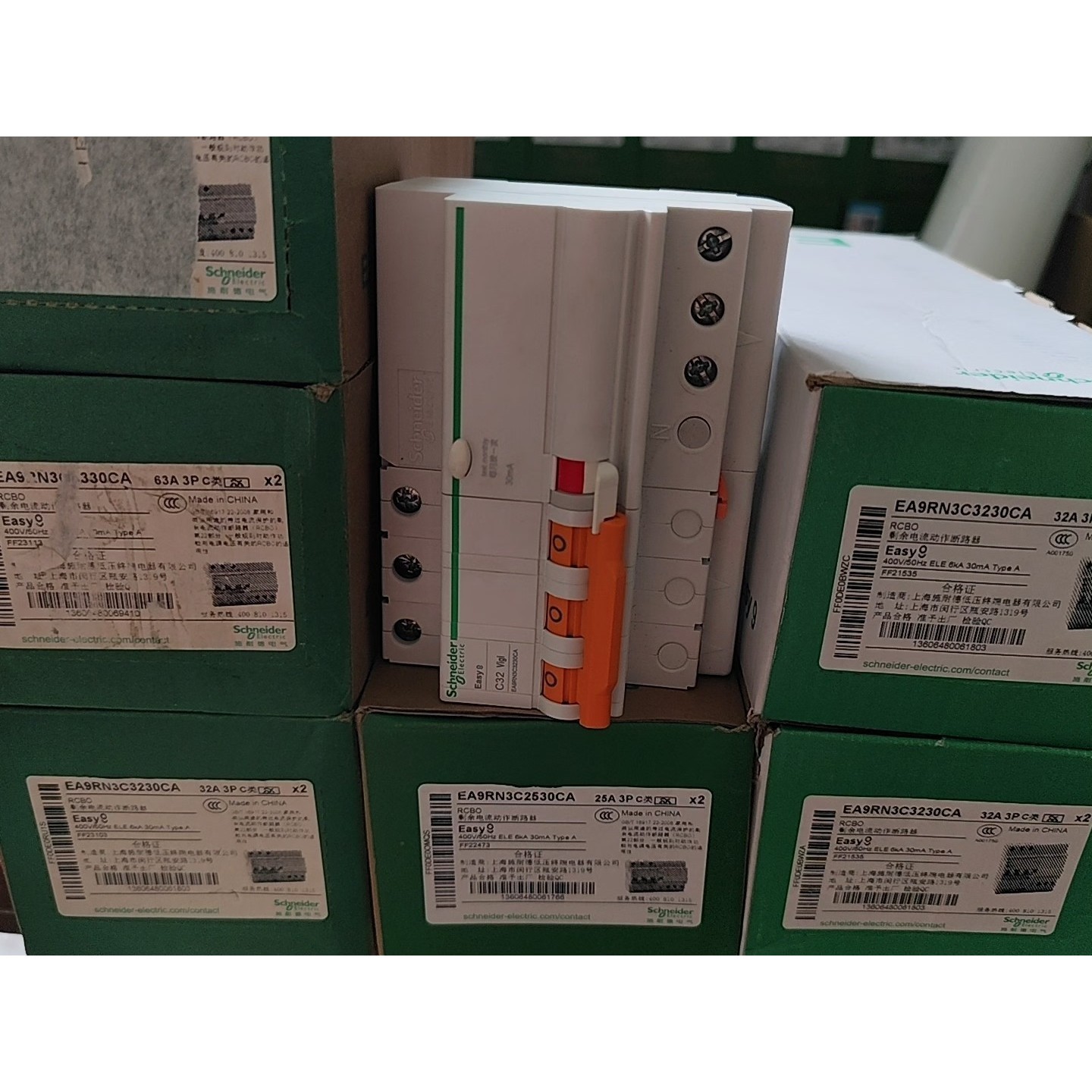 (议价)施耐德EA9漏电断路器3P25A/32A/63A,全新正品未询价