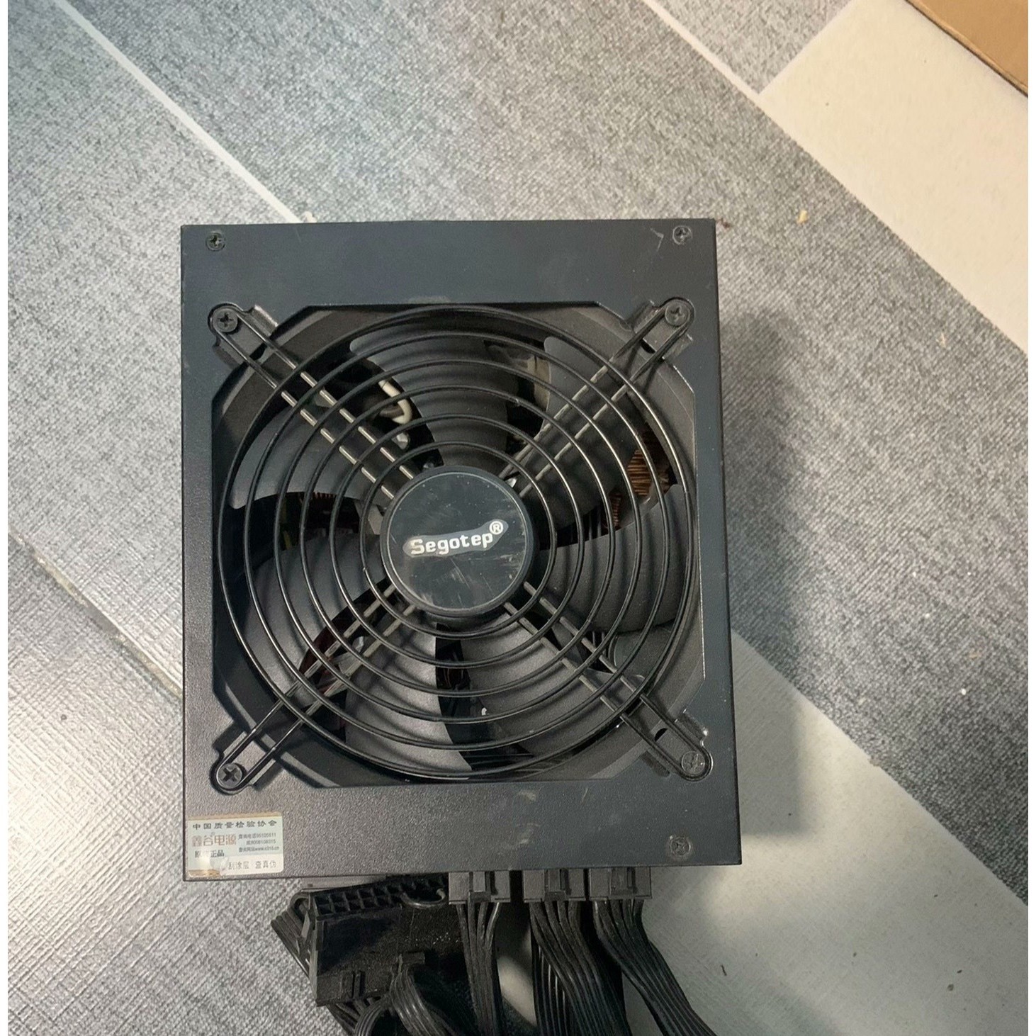 (议价)全模组鑫谷gp1350g电源,一种暴力风扇款,一种静音风扇款询