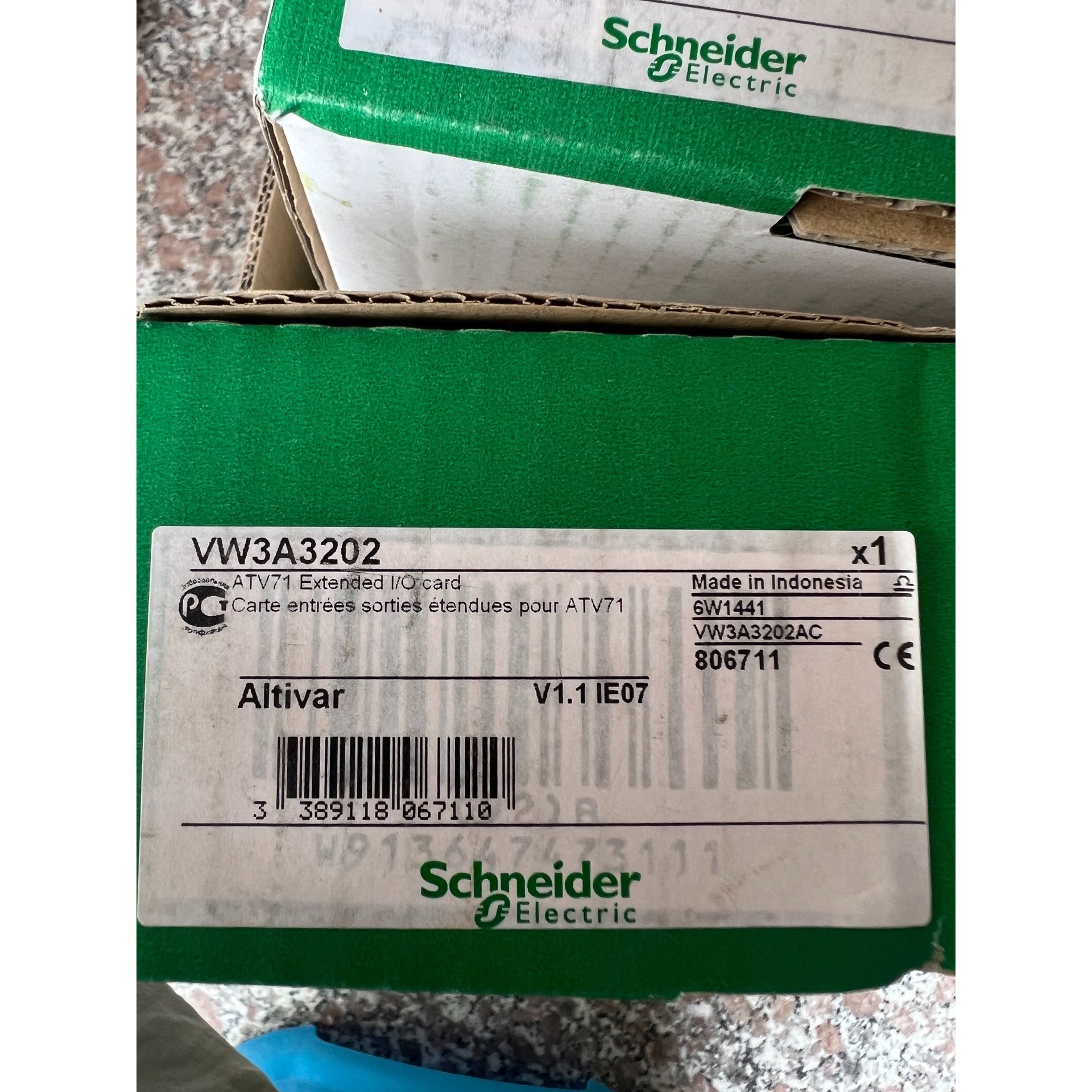 (议价)全新施耐德变频器通讯卡VW3A3202,全新9个,图片实拍询价