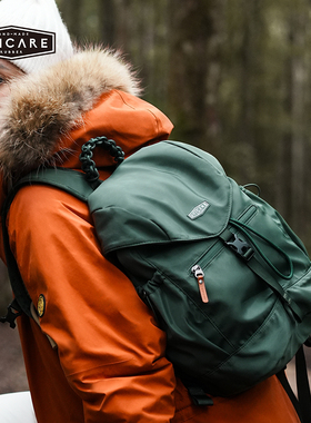 UNICARE复古双肩背包防水大容量 户外旅行登山运动轻便装备 2025