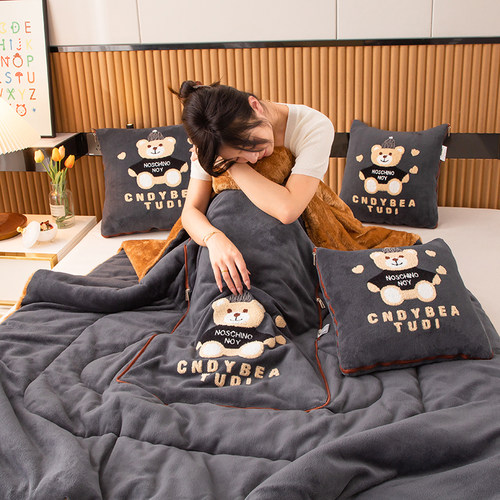 卡通加厚保暖抱枕被子两用