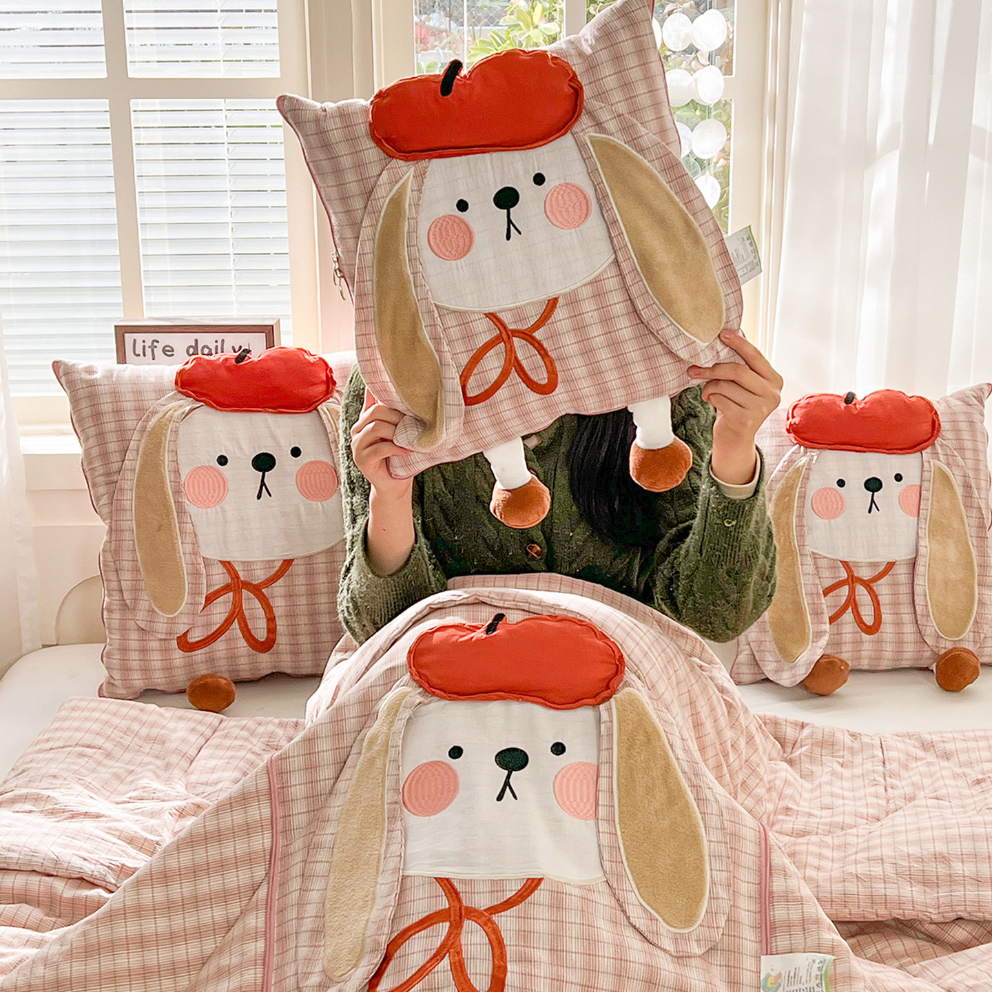 卡通兔子抱枕被全棉午睡空调毯办公室可爱纯棉多功能车载靠垫夏季