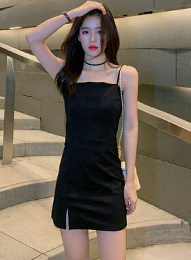 开叉小黑裙女春秋冬夏开叉包臀修身黑色打底裙内搭性感吊带连衣裙