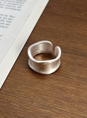 新款小清新哑光不规则凹面戒指轻奢冷淡小众重工宽面男女开口指环