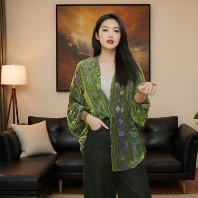 三吉同款8/17【花窗影】丝绒烂花琉璃窗纹衬衫