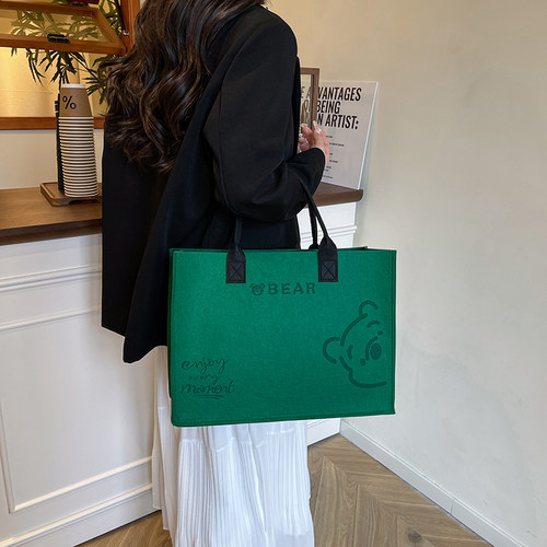 休闲拼色毛毡包大容量手提袋