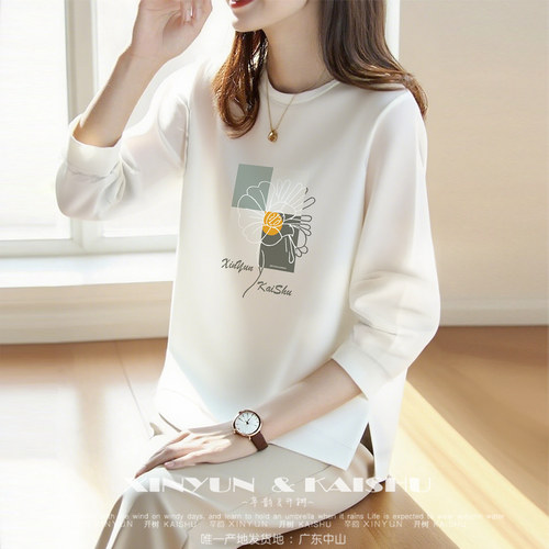 初秋长袖t恤女圆领春秋薄款宽松大码上衣纯棉打底衫内搭减龄卫衣