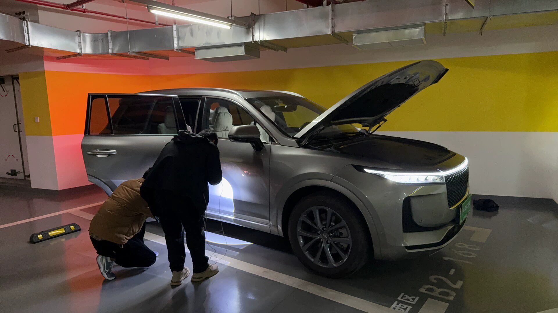 上海免费上门评估二手车，可直接现场评估完签约打款回收！