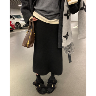 阿一修胯小能手加厚直筒针织裙女秋冬开叉黑色包臀裙羊毛半身裙子