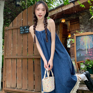 大理洱海度假风绝美牛仔裙女夏季新款设计感小众甜美流苏吊带长裙