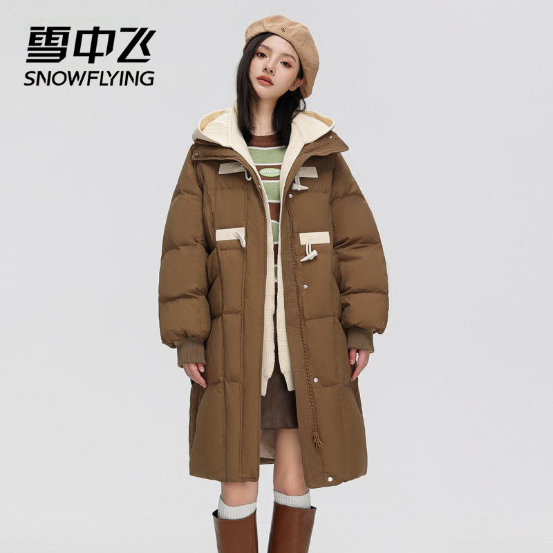 雪中飞长款毛领羽绒服
