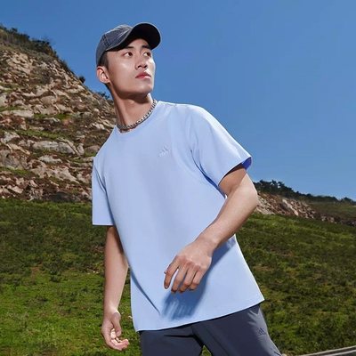 上新J adidas阿迪达斯轻运动男女情侣款休闲圆领短袖T恤IT4336