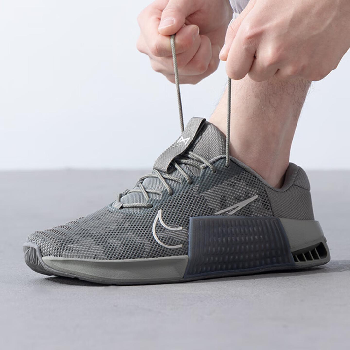 耐克2025春季新款METCON 9 AMP健身男鞋透气综合训练鞋DZ2616-008