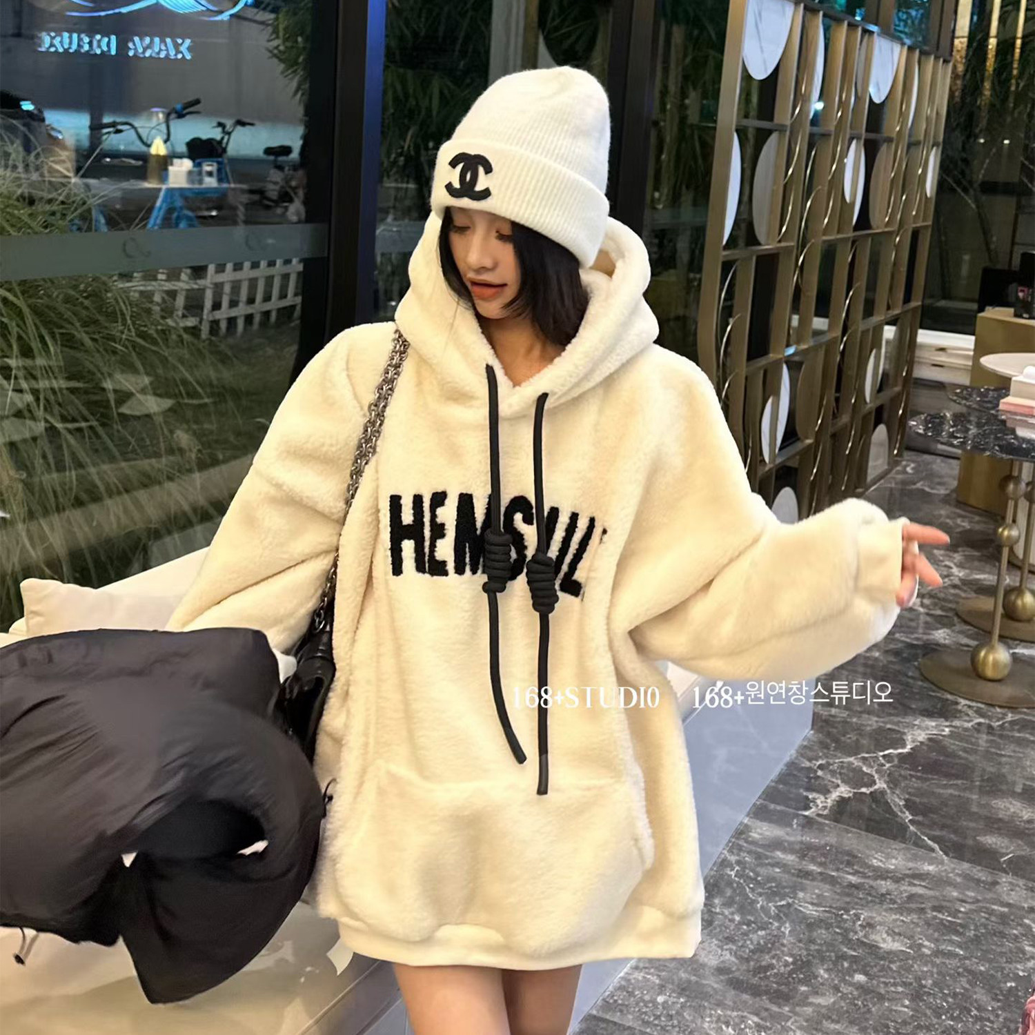 羊羔毛连帽卫衣外套女加绒加厚秋冬2025新款爆款宽松韩版字母上衣