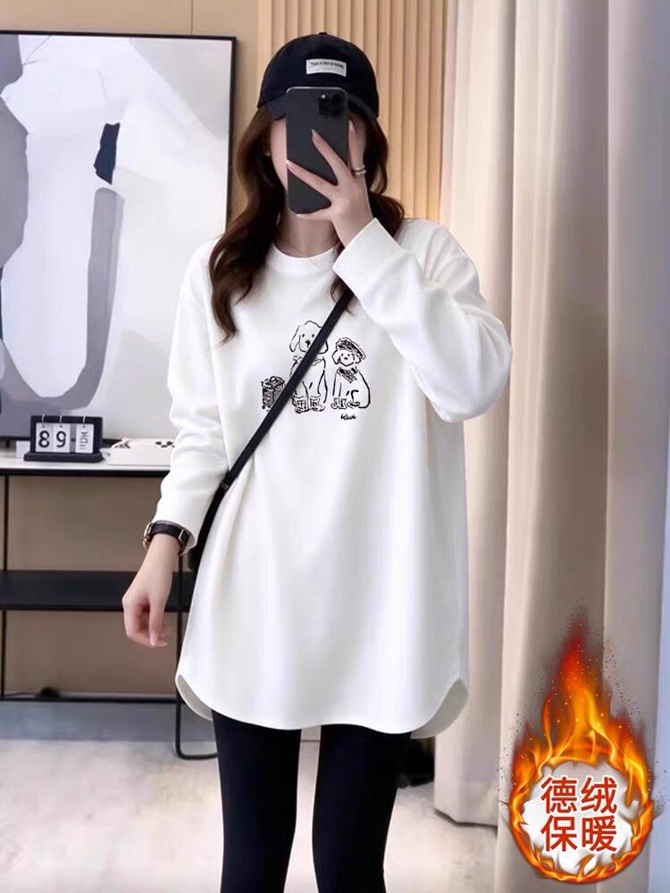 欧货白色打底衫女内搭宽松中长款T恤女弧形下摆搭配鲨鱼裤的上衣