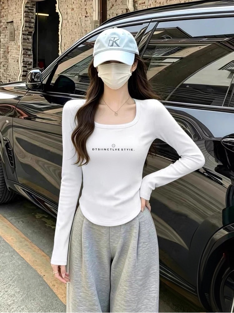 白色方领长袖t恤女2026秋季新款修身显瘦内搭时尚打底衫上衣法式