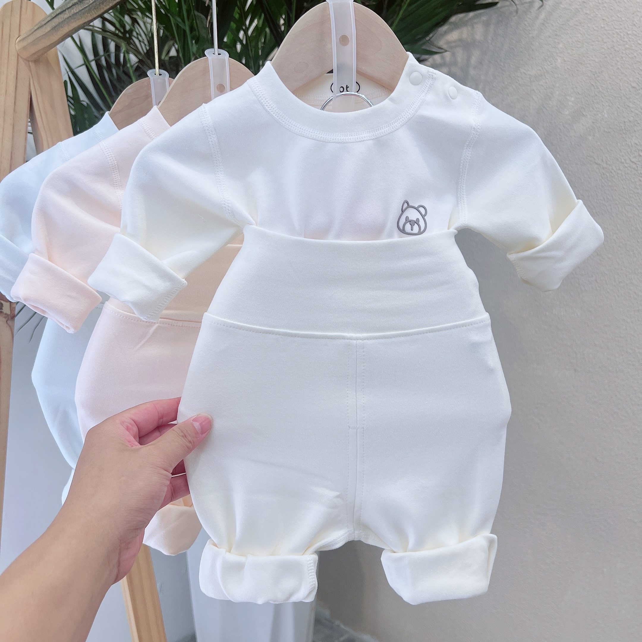 秋冬婴儿衣服舒绒清新百搭打底贴身200861保暖内衣分体套装秋衣裤,童装/婴儿装/亲子装,内衣套装,淘宝优惠券,粉丝福利购,淘宝优惠卷