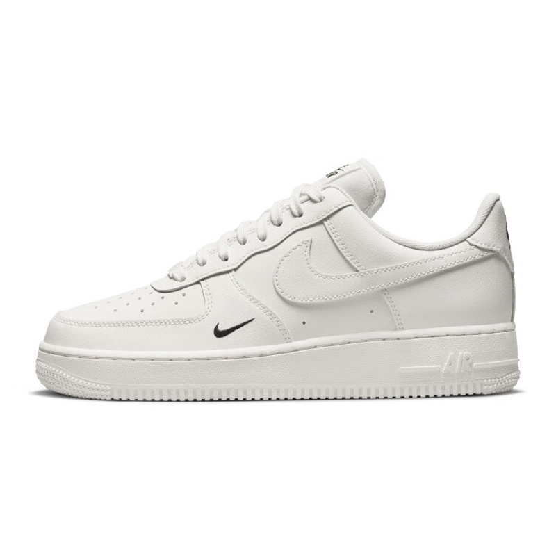 NIKE耐克女鞋WMNS AIR FORCE 1空军一号白色百搭休闲鞋HF1058-133