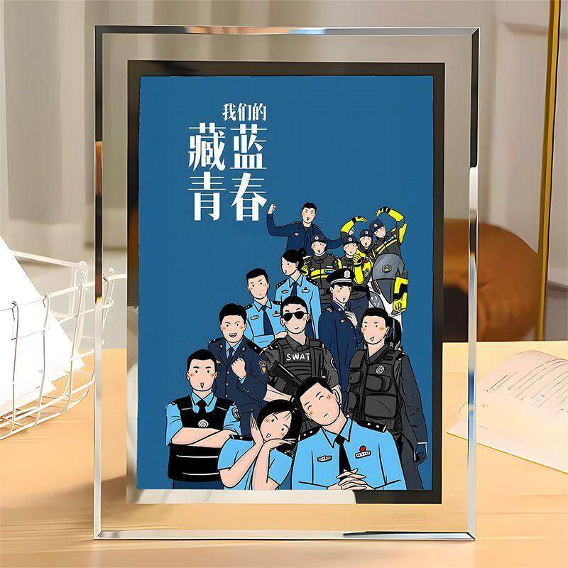 中国人民警察我们的藏蓝青春水晶相框房间客厅精致摆台送,模玩/动漫/周边/娃圈三坑/桌游,动漫徽章/立牌,淘宝优惠券,粉丝福利购,淘宝优惠卷