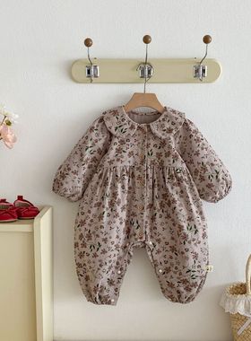 2026韩版婴儿衣服春季新款长袖女宝宝洋气碎花娃娃领爬服连体衣