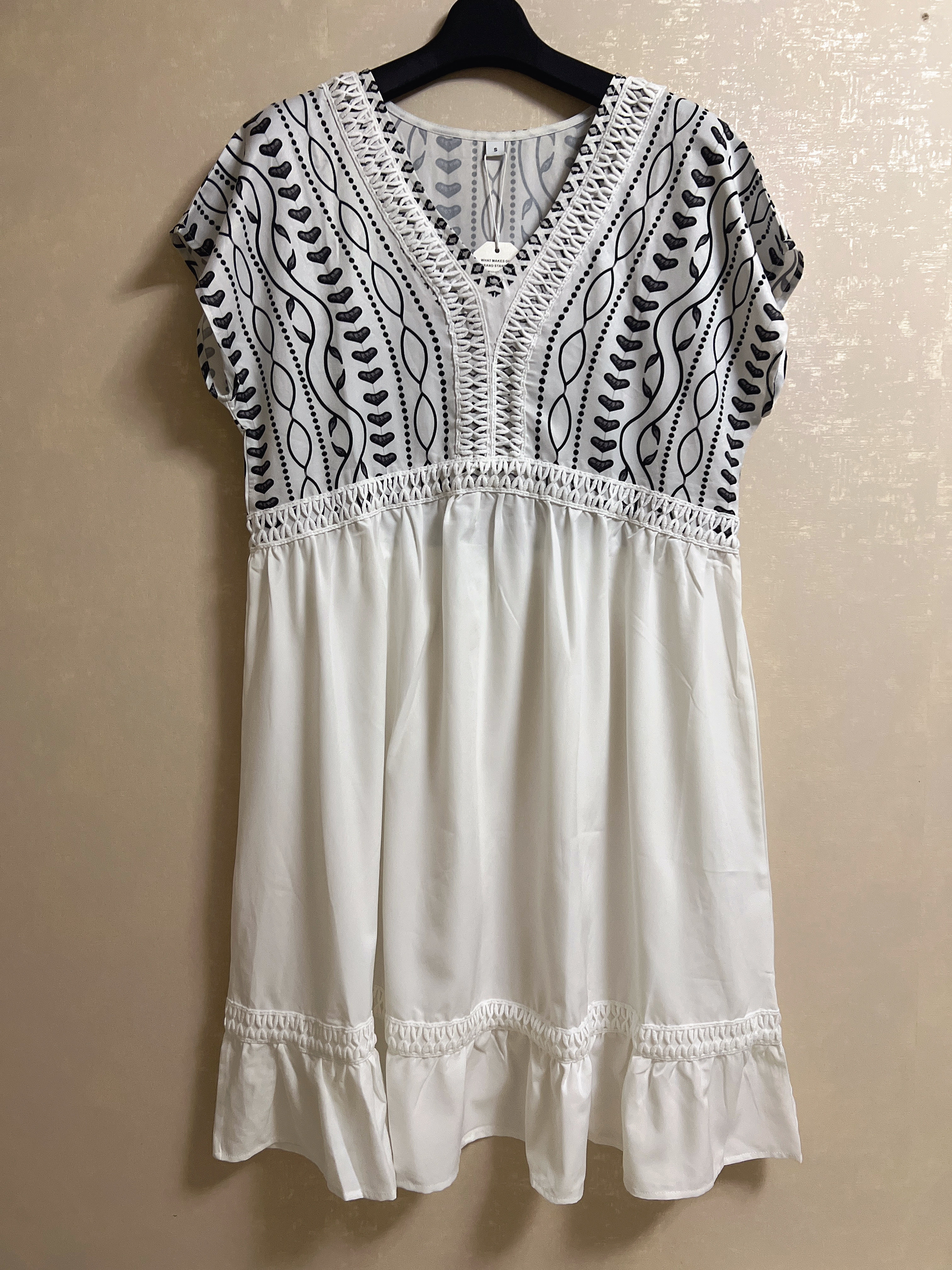 外贸 新品 v领拼接刺绣连衣裙 女夏季休闲宽松连衣裙