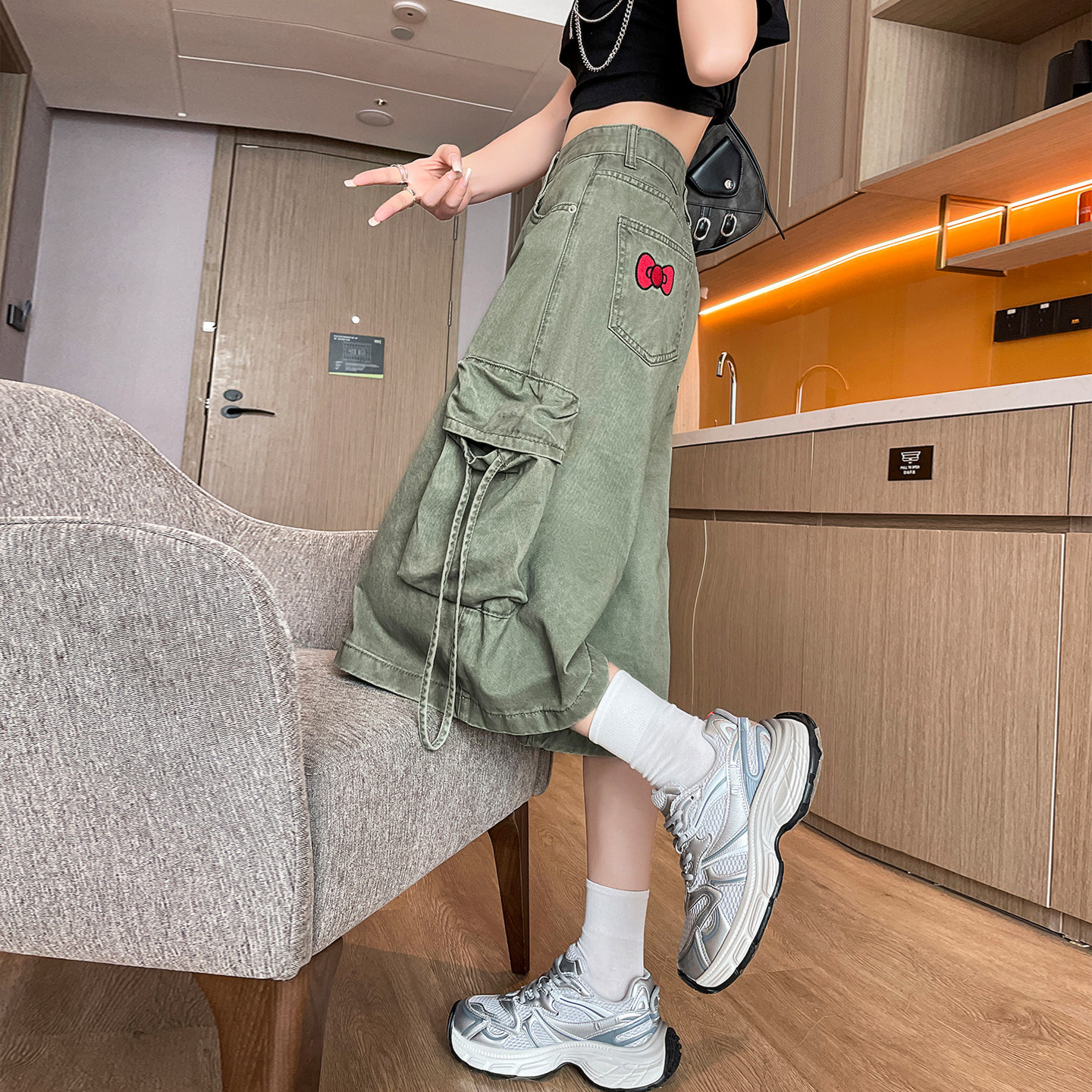军绿工装牛仔短裤女夏薄款宽松图片