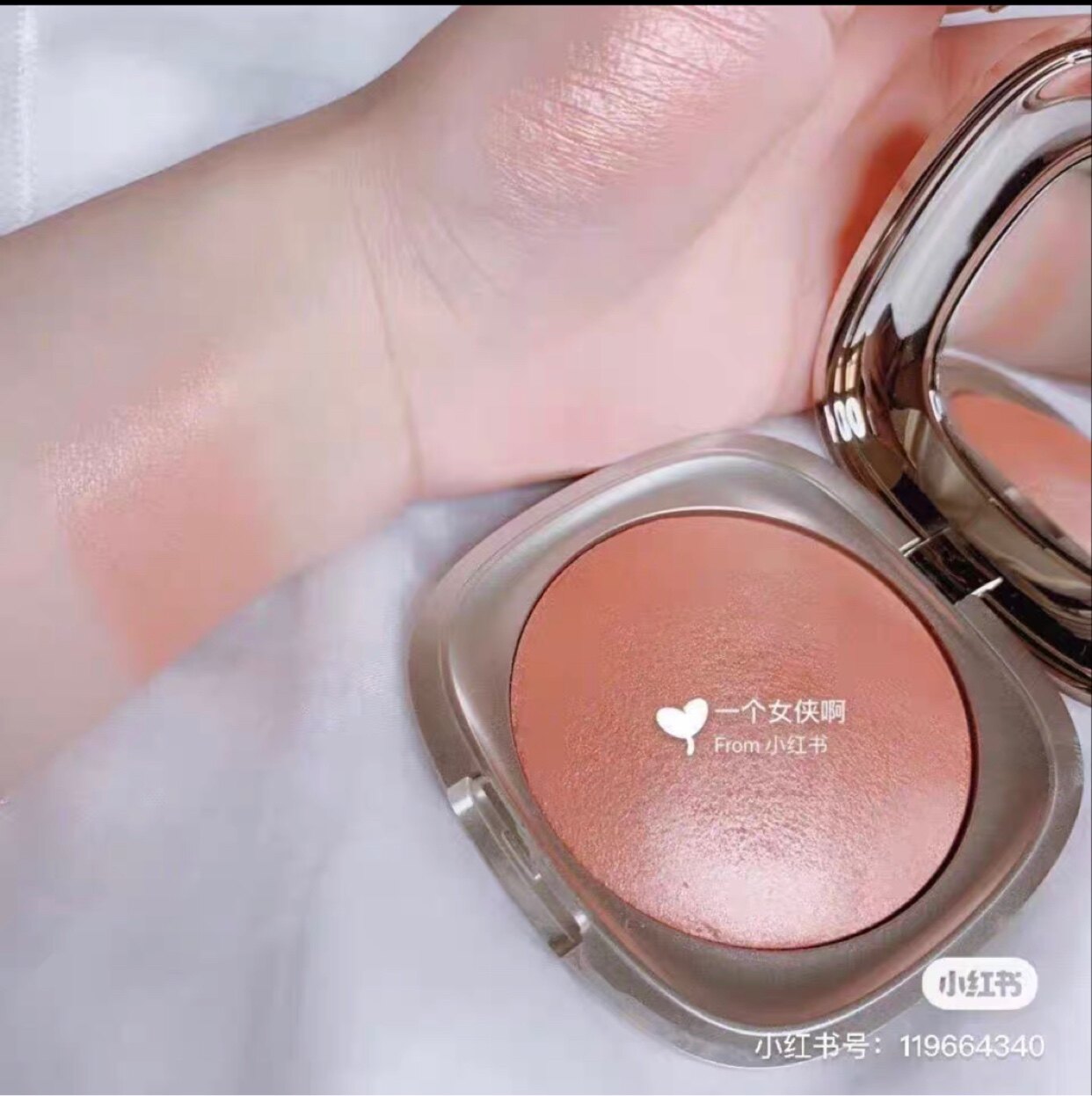 意大利kiko2018圣诞限定单色烘焙金属腮红01修容哑光珠光人鱼姬02