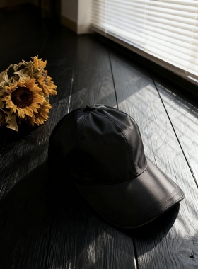 Mist Beads/倒三角新铁标棒球帽男女防水面料情侣简约黑色百搭帽