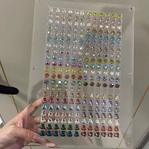 爆款美甲亚克力钻盒饰品收纳盒磁力高透指甲饰品装饰盒网红