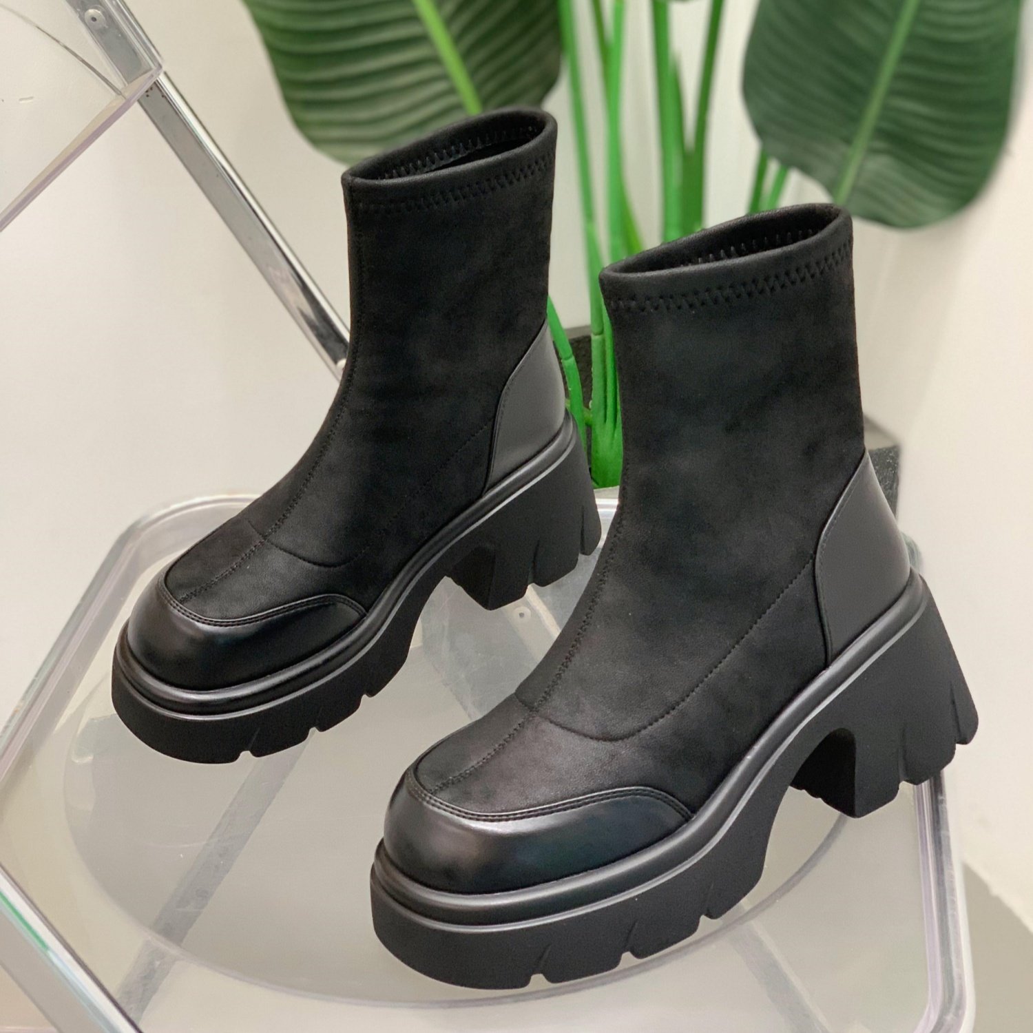 爆款弹力袜靴女2025秋季新款粗跟小个子显腿长马丁靴超火瘦瘦短靴,女鞋,马丁靴,淘宝优惠券,粉丝福利购,淘宝优惠卷