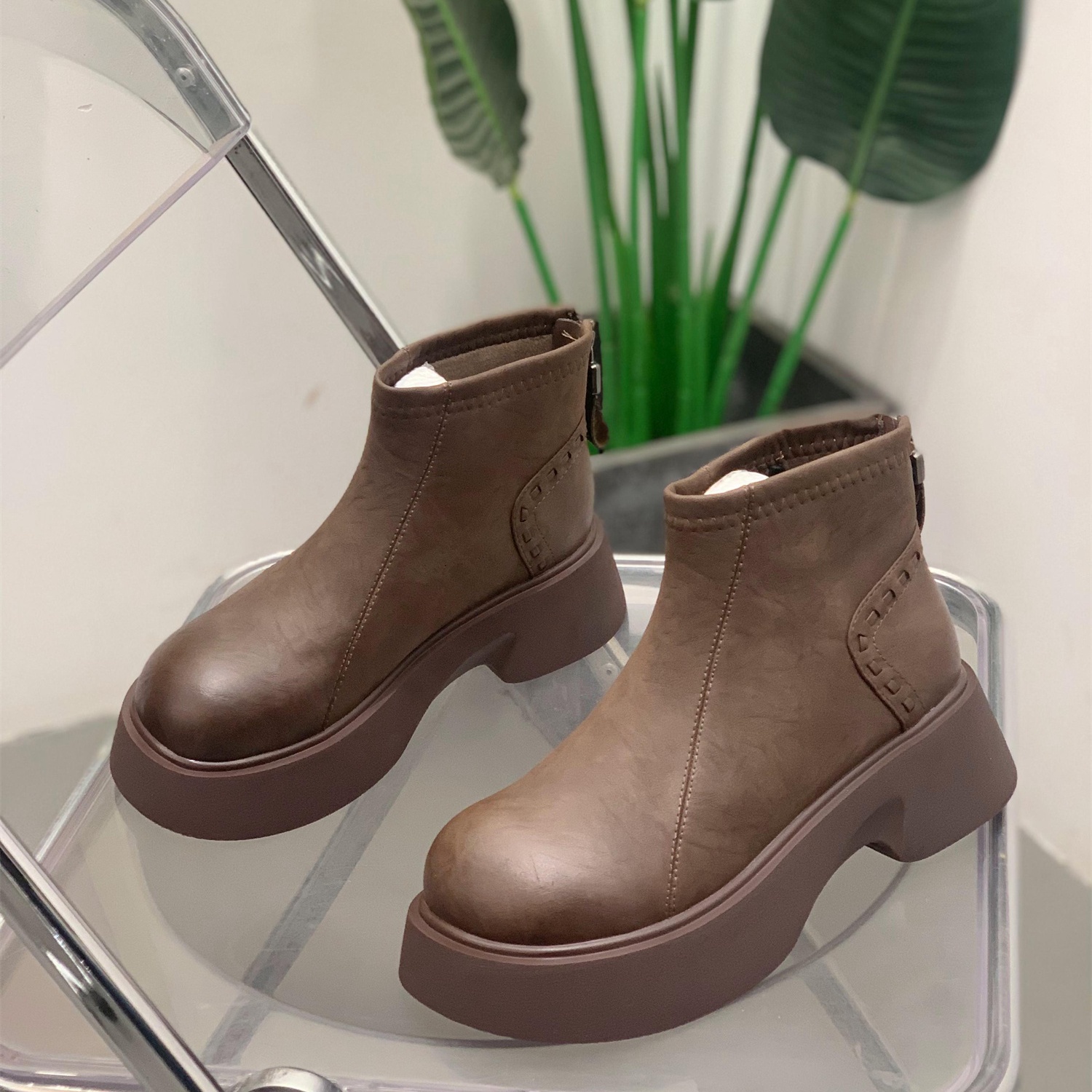 百搭时尚超火厚底保暖马丁靴