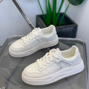 韩版平底休闲板鞋女2025夏季新款显脚小简约高级感百搭时尚小白鞋