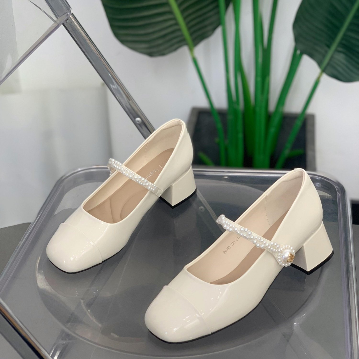 法式珍珠一字带玛丽珍鞋女2026年春季方头粗跟浅口单鞋休闲小皮鞋,女鞋,玛丽珍鞋,淘宝优惠券,粉丝福利购,淘宝优惠卷