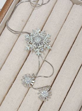 可抽拉调节旋转锆石雪花毛衣链女时尚气质设计感秋冬项链挂件配饰