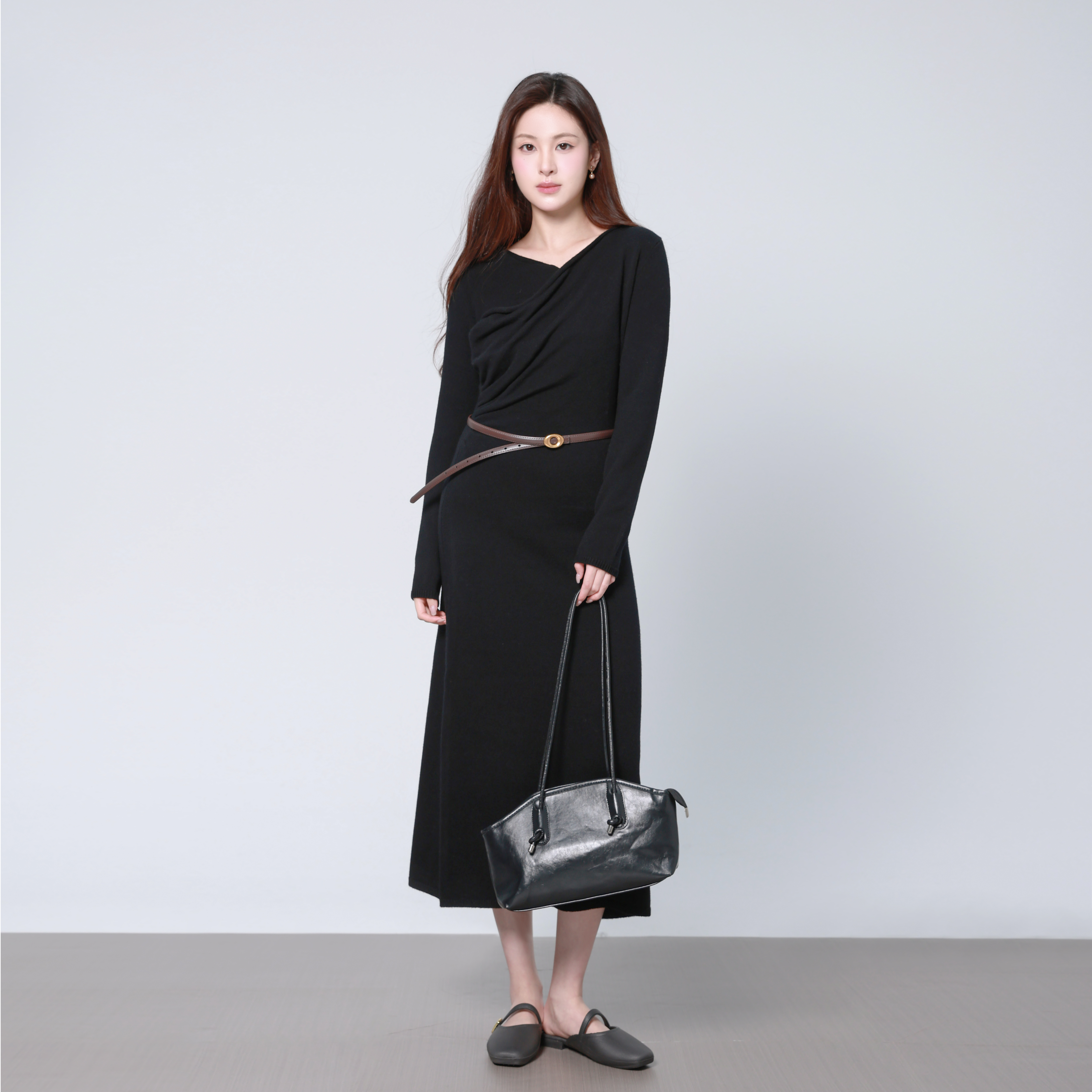 收腰显瘦V领羊毛针织连衣裙