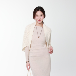 女2025新款 Golden 镂空针织羊毛披肩开衫 Jar 秋冬设计感 Treasure