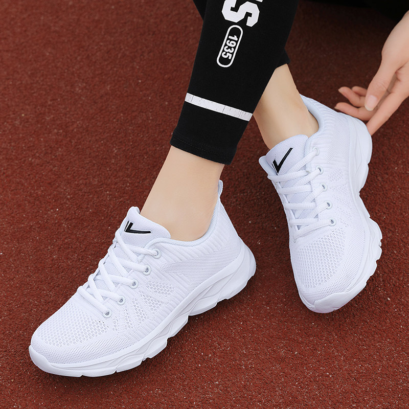 2022新款白色女生夏季鞋子透气飞织百搭少女初中生网面运动鞋春季
