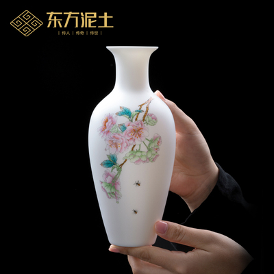 东方泥土《樱雪飘香》庄晓明大师手绘中式陶瓷小花瓶客厅装饰摆件