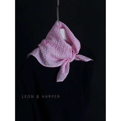 文艺淑女傲娇品质原创泡泡棉蜜桃粉条纹蝴蝶结印花小方巾丝巾头巾