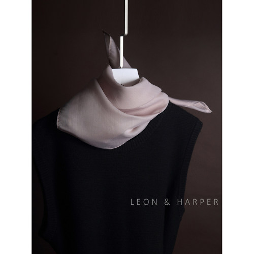 烟雾般美妙小众高品质光泽天丝苎麻米灰色小方巾丝巾领巾头巾女