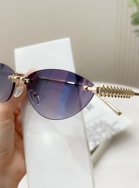 墨镜女夏海边方脸防紫外线强光男士太阳镜2025新款开车眼睛网红款