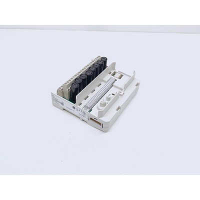 ABB 3BSE008572R1 工业控制系统(免费送货)