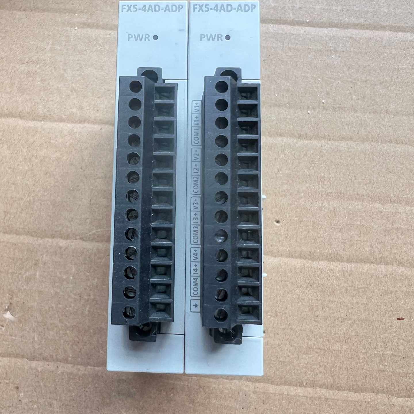 三菱PLC模块FX54ADADP原装正品拆机成色9