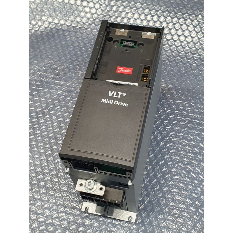 DANFOSS VLT MIDI DRIVE FC280 135N1824 FC-280PK55T4E20H2BXCXX