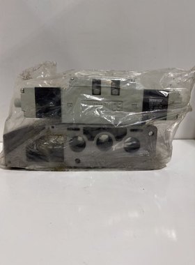 Válvula De 4 Vías De 2 Posiciones Numatics 135SS415K000030