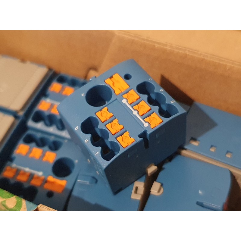 Phoenix Contact 3273332 Distribution block NEW (lot of 260 u